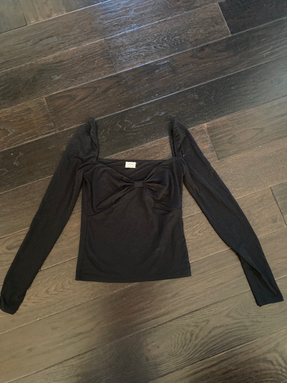 Aritzia black long sleeve